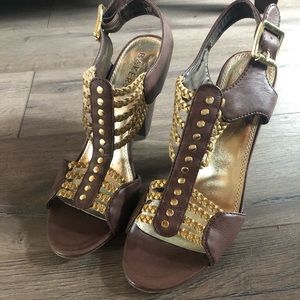 BRAND NEW Bakers Cindee Sandal with Heel